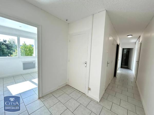Appartement à louer 3 pièces 65.09m² Dunières (43220)