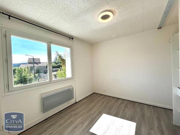 Appartement à louer 3 pièces 65.09m² Dunières (43220)