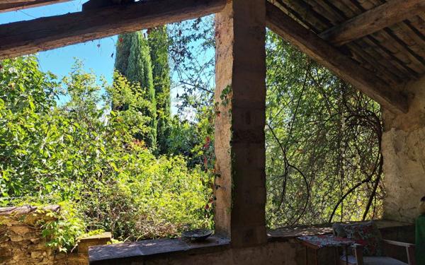 Maison à vendre    7 pièces •  Uzès