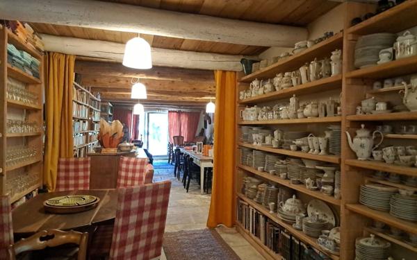 Maison à vendre    7 pièces •  Uzès