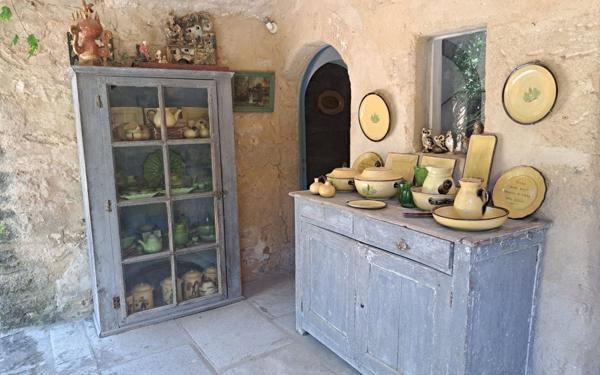 Maison à vendre    7 pièces •  Uzès