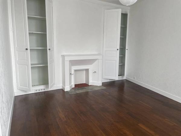 A LOUER - Maison en pierre de 5 chbres - 126 m²
