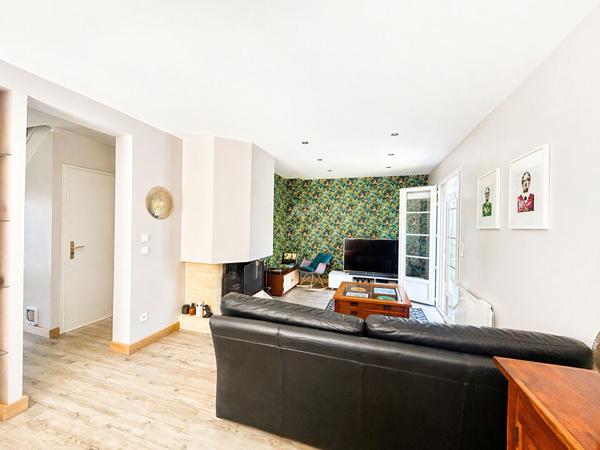 Maison Verneuil Sur Seine 6 pièce(s) 115 m2 525 000 € **  - Référence  1108