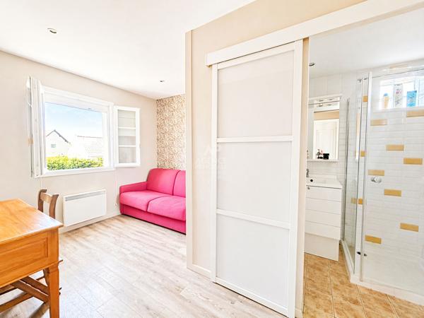 Maison Verneuil Sur Seine 6 pièce(s) 115 m2 525 000 € **  - Référence  1108