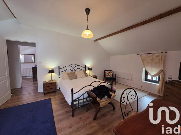 House for sale 6 rooms 98 m² Saint-Léger-Magnazeix