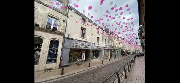 Appartement spacieux avec terrasse à louer à LAON PLATEAU - 5 pièces, 1140m²