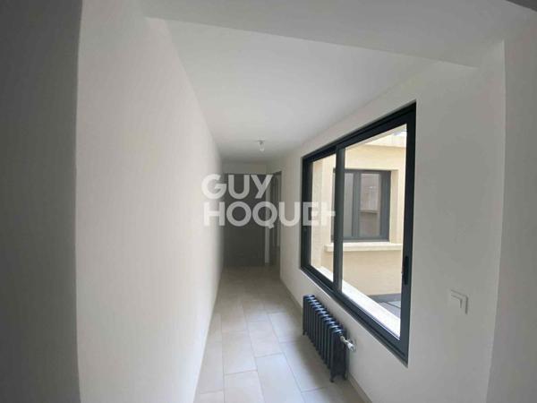 Appartement spacieux avec terrasse à louer à LAON PLATEAU - 5 pièces, 1140m²