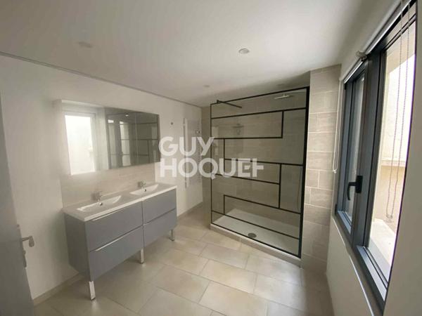 Appartement spacieux avec terrasse à louer à LAON PLATEAU - 5 pièces, 1140m²