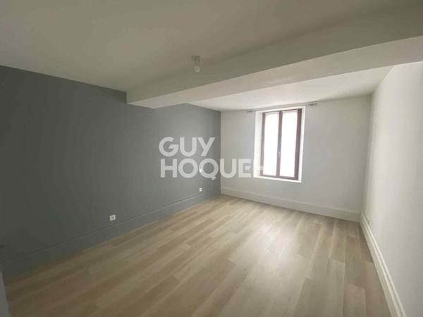 Appartement spacieux avec terrasse à louer à LAON PLATEAU - 5 pièces, 1140m²