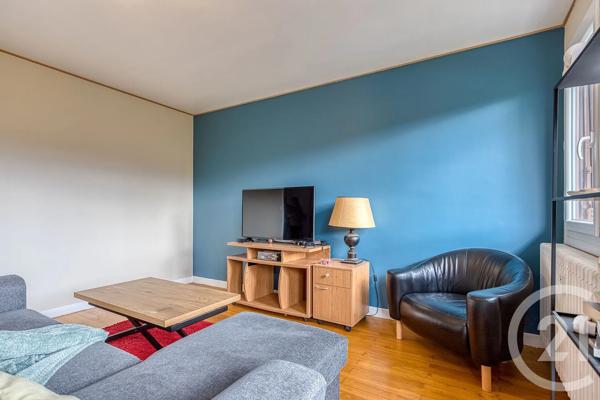 Appartement F4 à vendre  4 pièces - 92,40 m 2   RUMILLY  - 74
