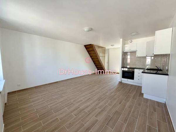 Appartement à louer 3 pièces de 49 m²