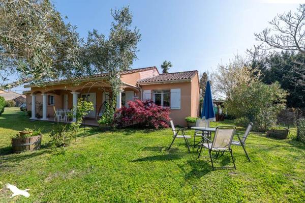 Maison à vendre 213 000 € Saint-Estèphe 5 p 107 m² DPE C