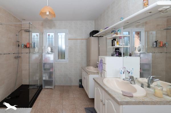 Maison à vendre 213 000 € Saint-Estèphe 5 p 107 m² DPE C
