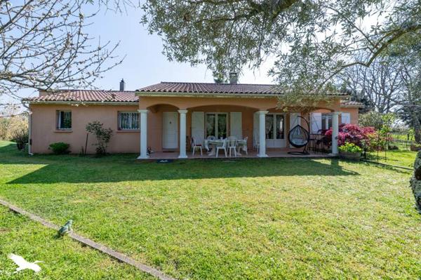 Maison à vendre 213 000 € Saint-Estèphe 5 p 107 m² DPE C