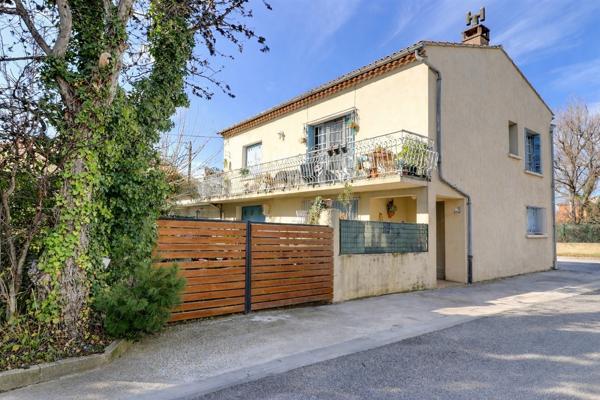A VENDRE SORGUES Maison 3 pièce(s) 100m²