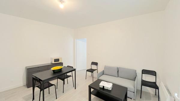 A VENDRE APPARTEMENT DE TYPE 2 LOUE- SECTEUR BORDEAUX VICTOIRE / CAPUCINS , Bordeaux A VENDRE APPARTEMENT DE TYPE 2 LOUE- SECTEUR BORDEAUX VICTOIRE / CAPUCINS , Bordeaux