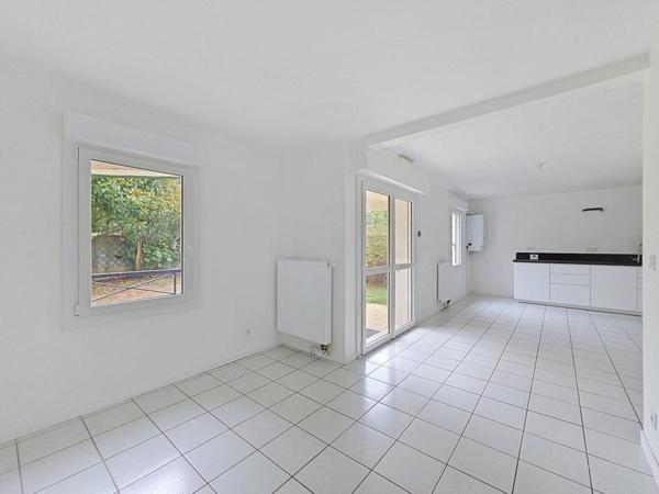 LORIENT CENTRE-VILLE : Spacieux T2 avec jardin