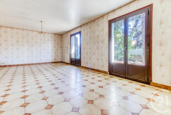 Maison à vendre  5 pièces - 91,76 m 2   VIGNEUX SUR SEINE  - 91