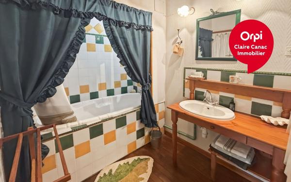 Maison à vendre    9 pièces •  Saint-Pierre-de-Trivisy