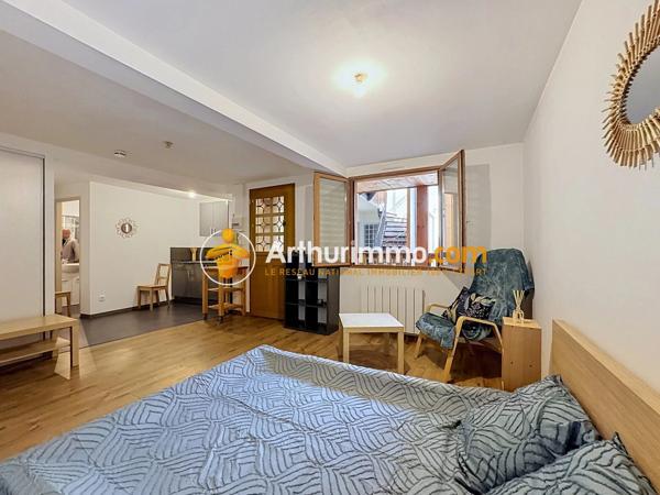 Location                                                      Appartement
                        
                     1 pièces                      28 m2                     à Bourgoin-Jallieu