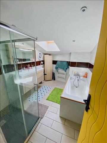 Maison à louer |  ROUJAN |  5 pièces | 135 m²