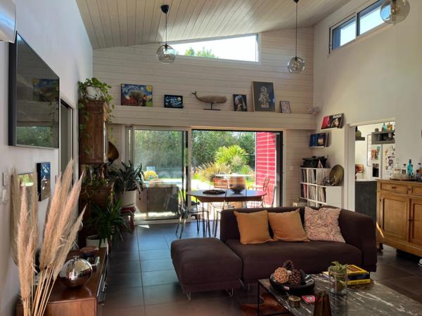 Maison contemporaine de plain-pied à COEX – calme, confort et nature - à pied du centre ville