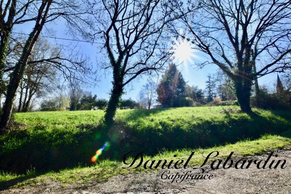 Terrain de 1 139,00 m² PUYMICLAN (47)