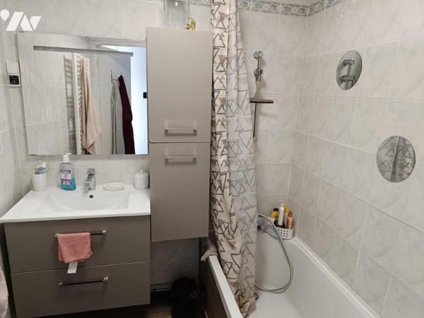 IMMEUBLE DE RAPPORT SUR LE SECTEUR DE SAINS-EN-GOHELLE 