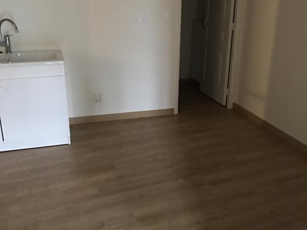 Location Appartement 4 pièces Issoudun (36100) - STALINIGRAD
