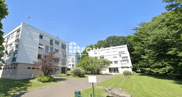 Location Appartement 5 pièces 83.19 m² - Villiers-sur-orge 91700