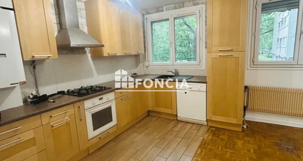 Location Appartement 5 pièces 83.19 m² - Villiers-sur-orge 91700