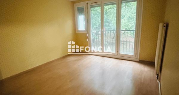 Location Appartement 5 pièces 83.19 m² - Villiers-sur-orge 91700