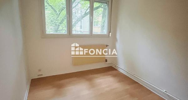 Location Appartement 5 pièces 83.19 m² - Villiers-sur-orge 91700
