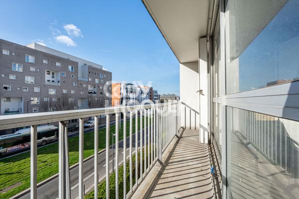 Appartement Villeneuve La Garenne 3 pièces avec balcon