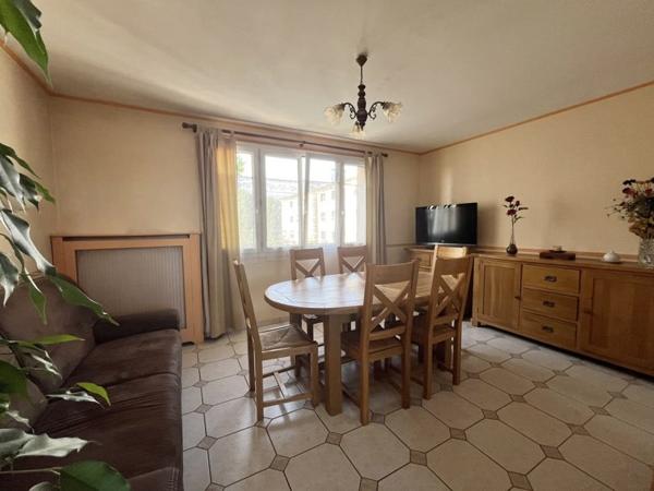 Appartement à vendre 161 000 € Les Clayes-sous-Bois 3 p 58,5 m² DPE E