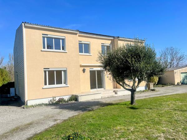 Grande Maison Individuelle avec Jardin et Piscine