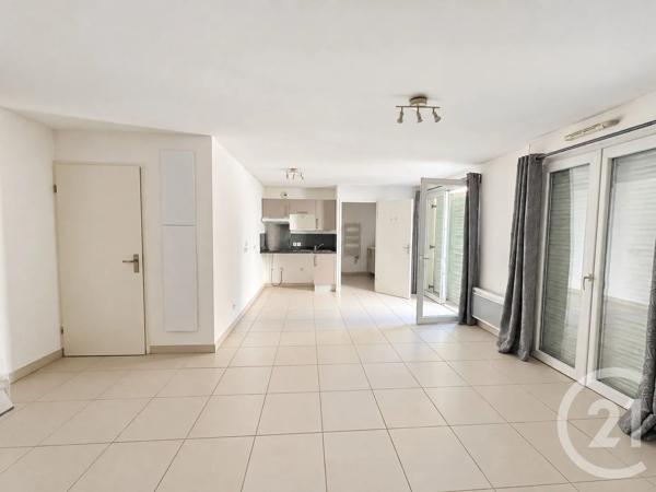 Appartement T1 à vendre  1 pièce - 39 m 2   COGOLIN  - 83
