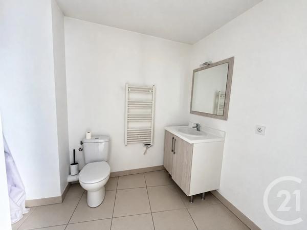 Appartement T1 à vendre  1 pièce - 39 m 2   COGOLIN  - 83