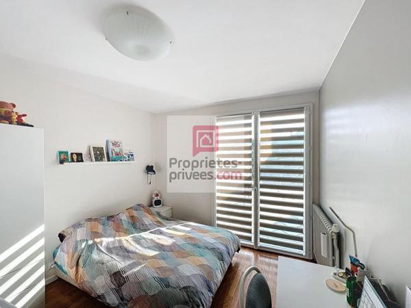 Maison de plain-pied 4 chambres et 1 bureau sur sous-sol total