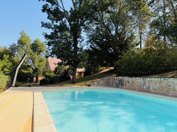 Maison de campagne avec maison d'amis, piscine et jardins privés près de Gourdon