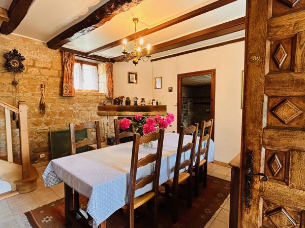 Maison de campagne avec maison d'amis, piscine et jardins privés près de Gourdon
