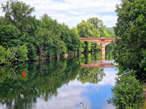 Magnifique propriété avec deux piscines sur les rives du Lot
