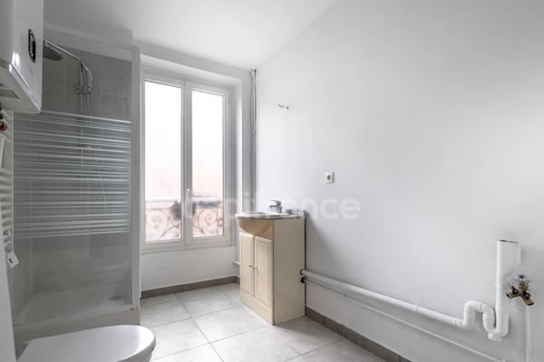Appartement à vendre 2 pièces lumineux PARIS 19EME ARRONDISSEMENT (75) - avenue de Flandre métro Corentin Cariou