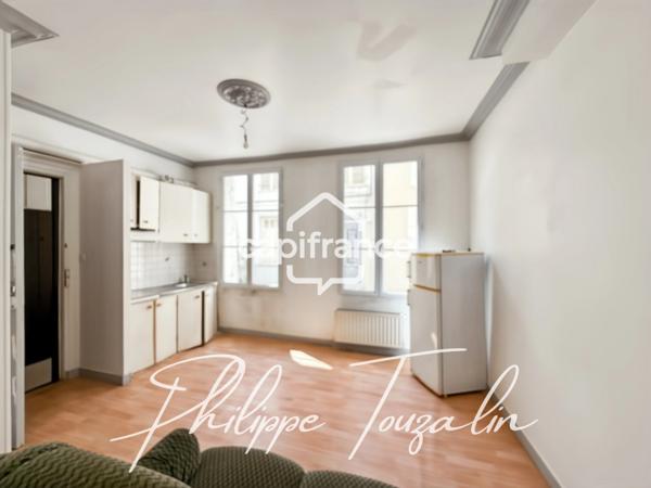 Dpt Vienne (86), à vendre CHATELLERAULT Immeuble de rapport – 220 m² – 8 logements – Quartier historique CHATELLERAULT (86)