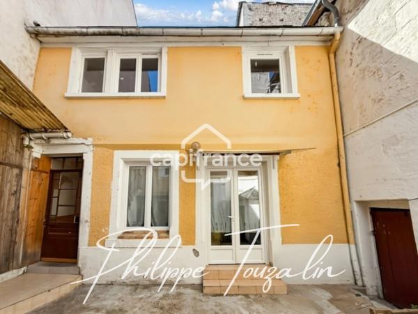 Dpt Vienne (86), à vendre CHATELLERAULT Immeuble de rapport – 220 m² – 8 logements – Quartier historique CHATELLERAULT (86)