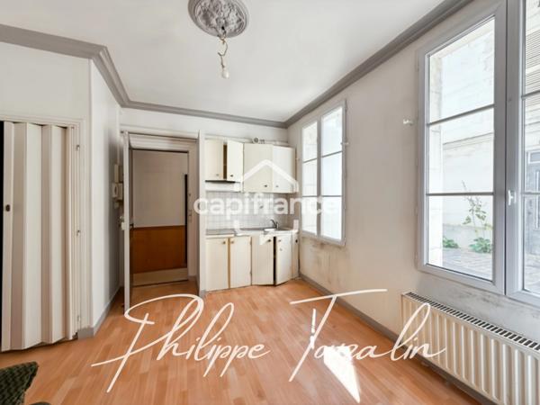 Dpt Vienne (86), à vendre CHATELLERAULT Immeuble de rapport – 220 m² – 8 logements – Quartier historique CHATELLERAULT (86)