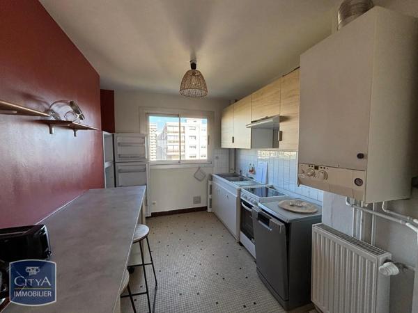 Appartement à louer 4 pièces 86.01m² Nantes (44200)