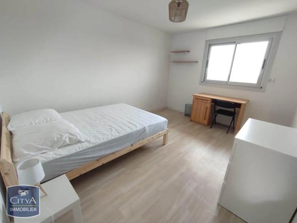 Appartement à louer 4 pièces 86.01m² Nantes (44200)