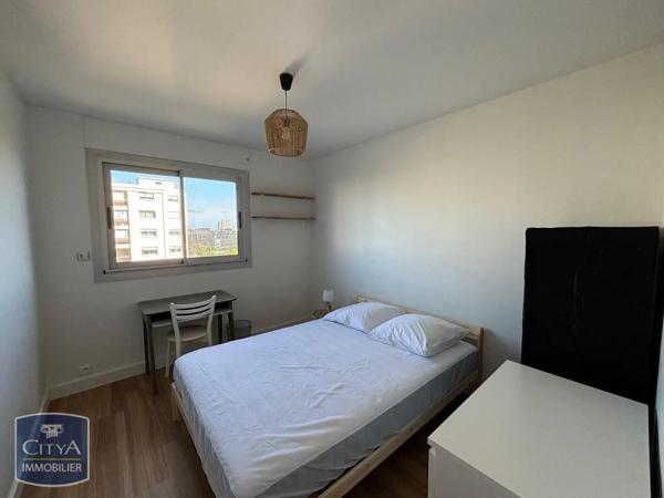 Appartement à louer 4 pièces 86.01m² Nantes (44200)