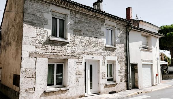 Maison rénovée Mansle 100 m2 , Mansle Maison rénovée Mansle 100 m2 , Mansle